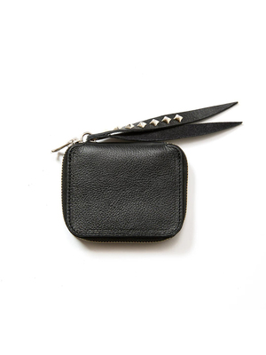 CALEE 「PLANE LEATHER ZIP MULTI WALLET ＜STUDS CHARM＞」 レザー