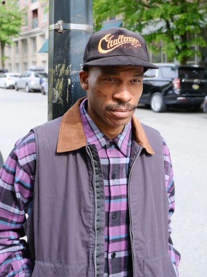 CHALLENGER 「SNAKING LOGO CAP」 スナップバックコーデュロイキャップ